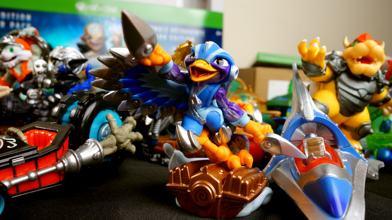 Illustration for article titled The Skylanders Superchargers Toys Are Mostly Great